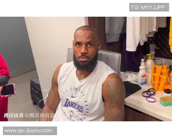 里夫斯怀念詹姆斯幽默风趣的日常表现如同16岁少年般活泼 里夫斯怀念詹姆斯幽默风趣的日常表现如同16岁少年般活泼