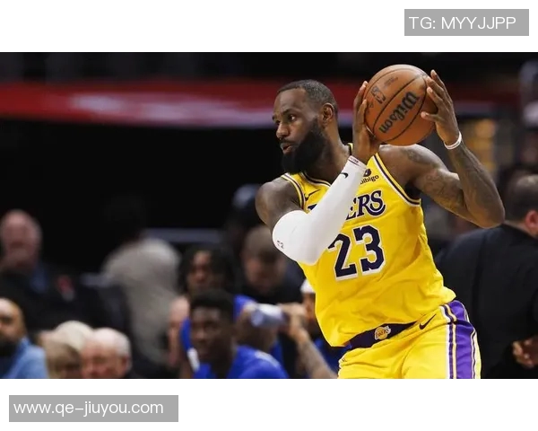 詹姆斯为保持比赛状态选择午睡NBA球员比赛日禁止训练 詹姆斯为保持比赛状态选择午睡NBA球员比赛日禁止训练