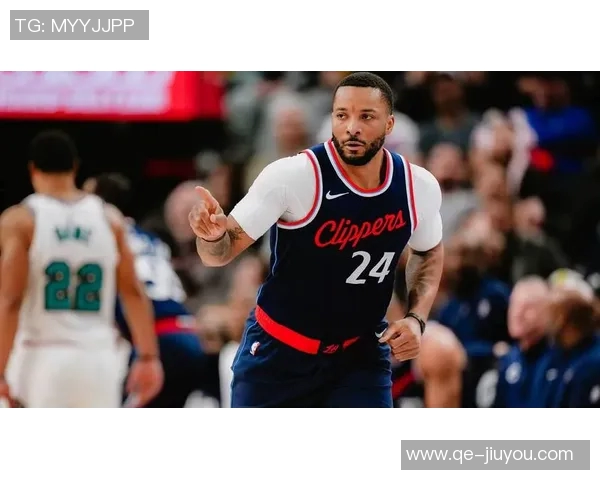 鲍威尔谈伤势不重表示热爱篮球即使带伤也能坚持上场比赛 鲍威尔谈伤势不重表示热爱篮球即使带伤也能坚持上场比赛