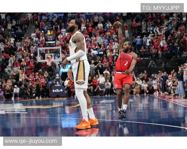 小卡季前赛表现出色砍下35分与队友重聚感到非常开心 小卡季前赛表现出色砍下35分与队友重聚感到非常开心