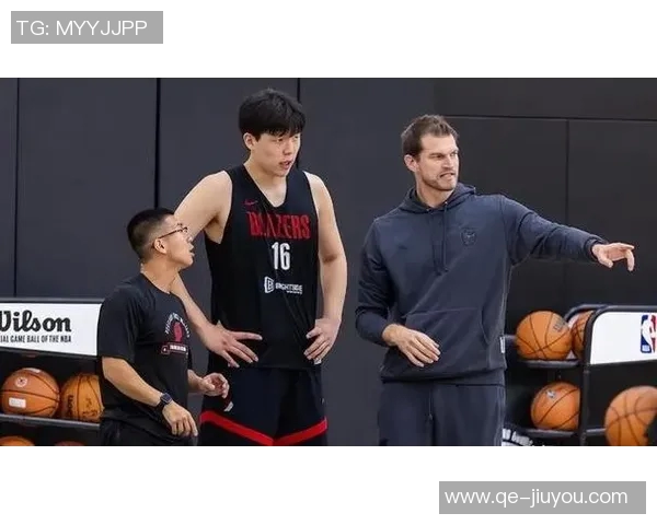 小杨带动开拓者周边商品热销销售额同比激增813 小杨带动开拓者周边商品热销销售额同比激增813